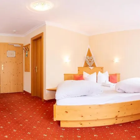 Alpenpension Elferblick 4* ניוסטיפט אים סטובאיטל