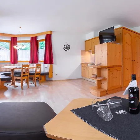 Alpenpension Elferblick בית הארחה 4*