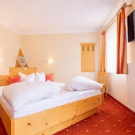 Alpenpension Elferblick 4* ניוסטיפט אים סטובאיטל